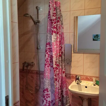 Lana House Guest house